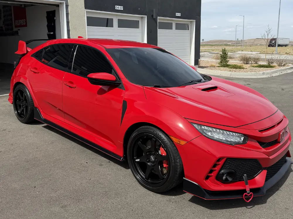 Detailed SUV